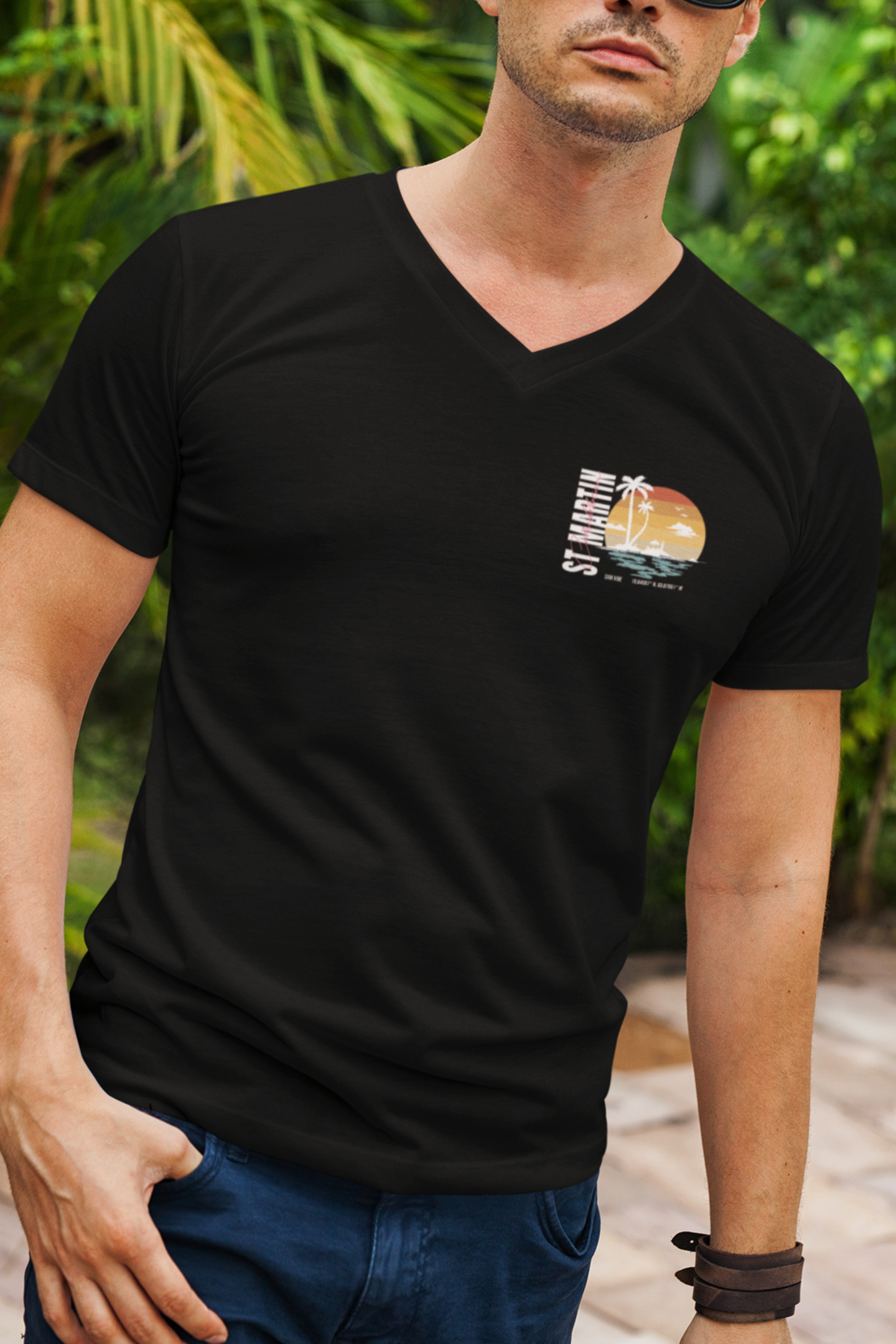 Camiseta de cuello en V caribeña de San Martín para hombre